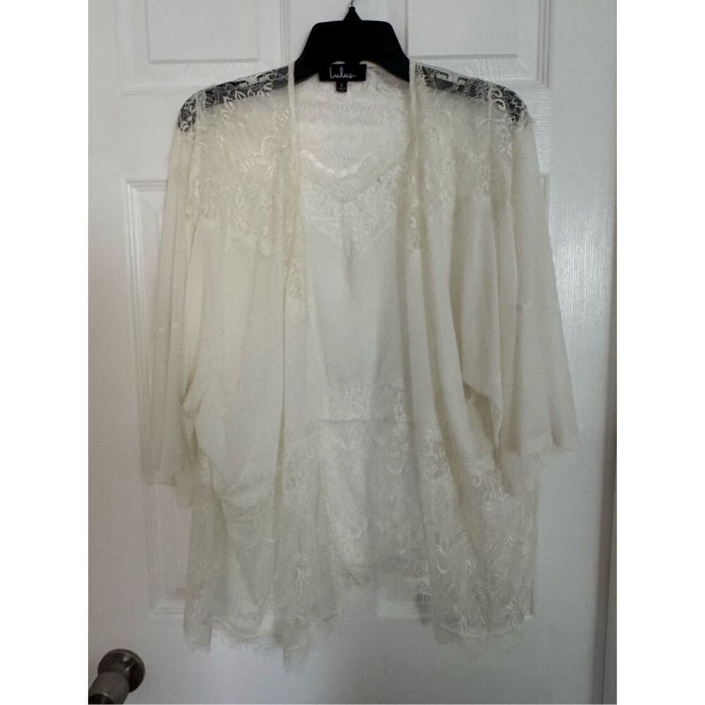Lulus Lace top
